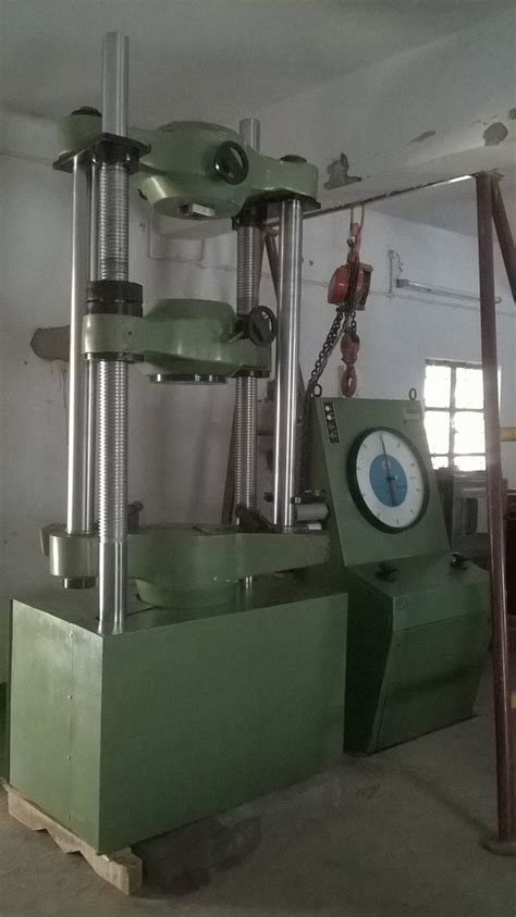 Mild Steel Universal Testing Machine に対する画像結果