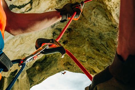 Assisted Braking Belay Device に対する画像結果