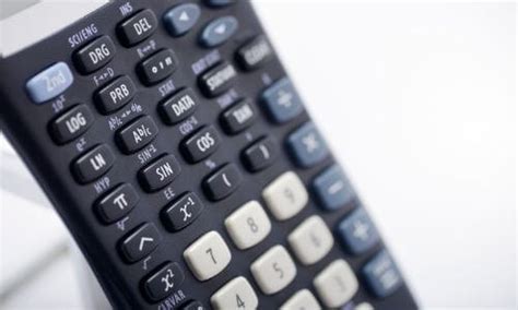 Toradh íomhá ar Calculator with Fractions Button