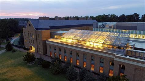 Colleges Computer Science に対する画像結果