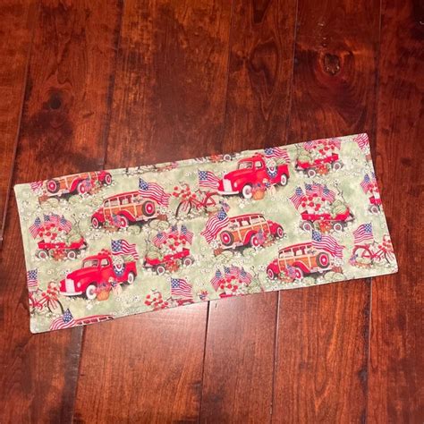 Red Pickup Spring Table Runner に対する画像結果