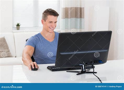 Man Using Desktop に対する画像結果