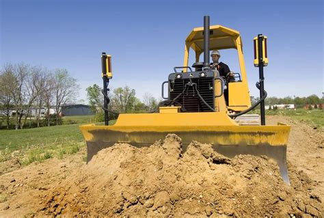 Toradh íomhá ar Using a Dozer to Level and Grade
