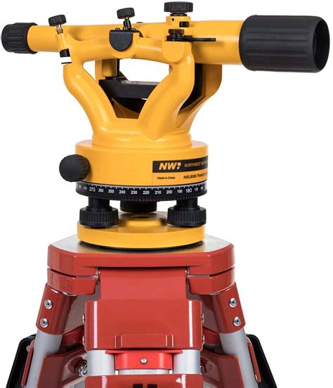 How to Use a Transit Level to Square に対する画像結果