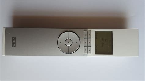 How to Reset a VELUX Remote Control に対する画像結果