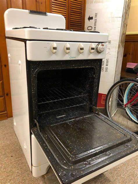 Toradh íomhá ar Caloric Gas Stove