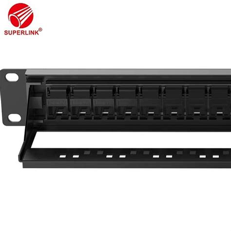 Toradh íomhá ar 19 Inch Rack Patch Panel