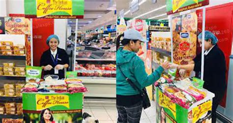 Toradh íomhá ar In-Store Sampling Event Cartoon