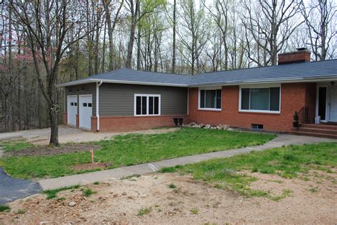 Angled Garage Addition に対する画像結果