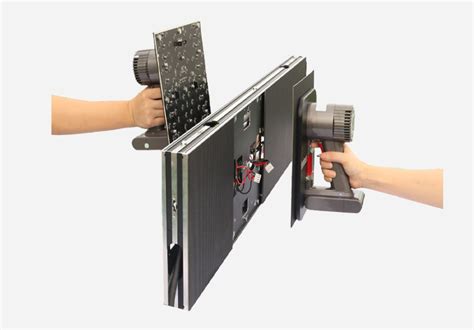 Adjacent LED Screen に対する画像結果