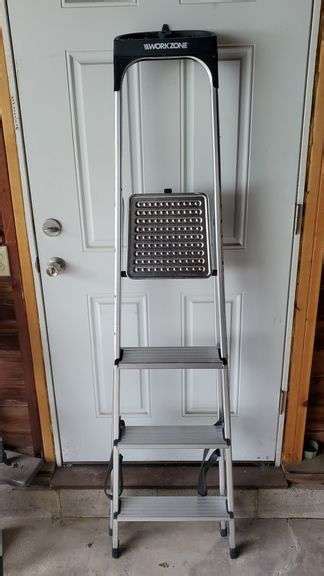 Work Zone Step Ladder に対する画像結果