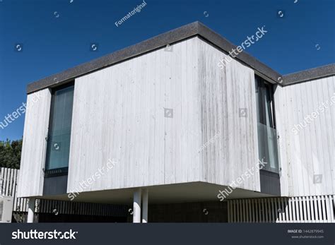 Toradh íomhá ar Timber Cladding Modern Architecture