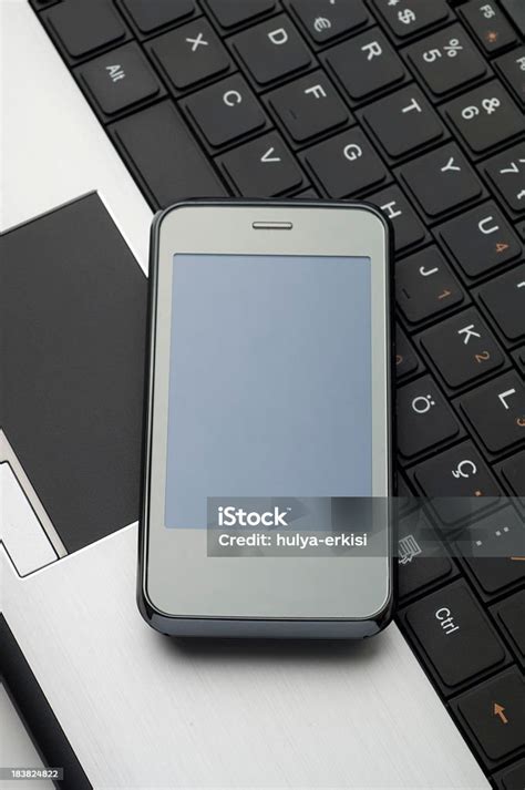 Cell Phone Laptop Computer に対する画像結果