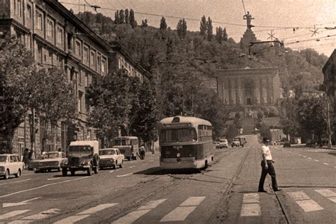 Visual Science Writing Prompts に対する画像結果