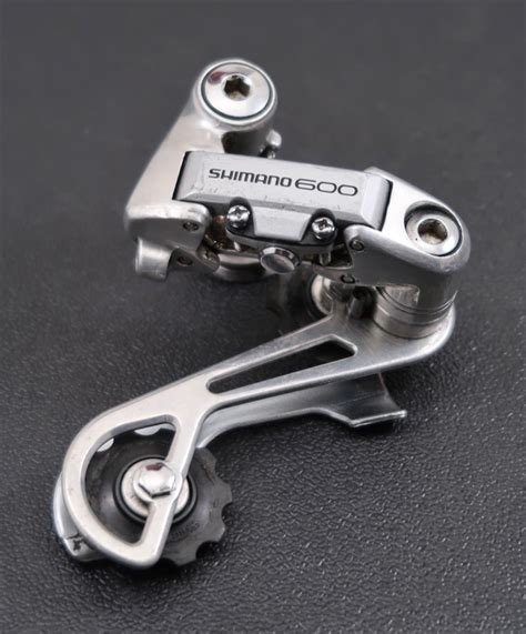 Vintage Shimano 600 6207 Rear Derailleur に対する画像結果