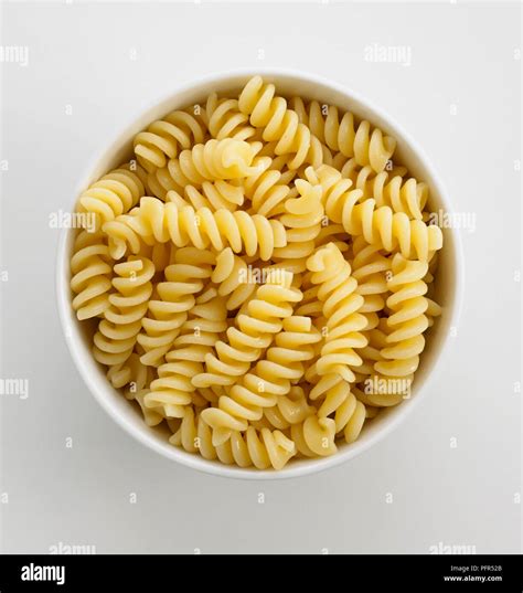Afbeeldingsresultaten voor Long Curly Pasta
