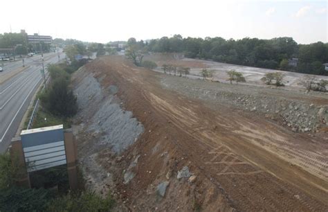 Crestwood Mall Dead Mall に対する画像結果