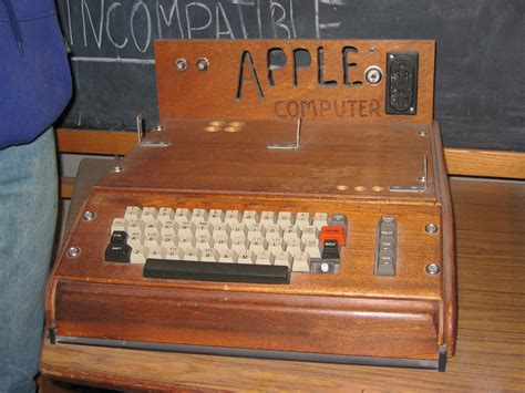 Apple 1 Computer に対する画像結果