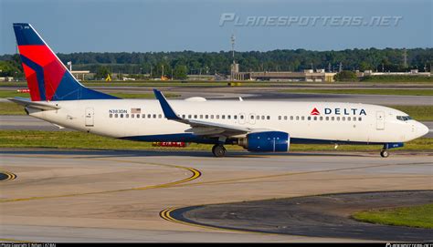 Toradh íomhá ar Delta Boeing 737 ATL