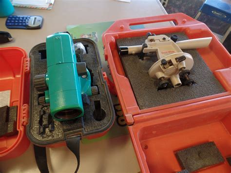 How to Use a Transit Level to Square に対する画像結果