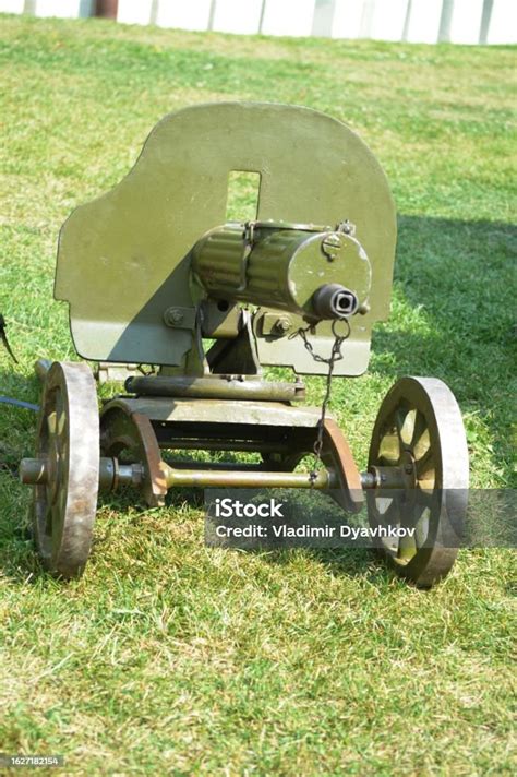 Maxim Machine Gun Ranging Device に対する画像結果