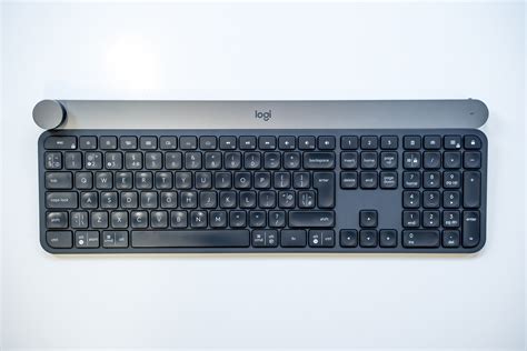 Afbeeldingsresultaten voor Logitech Keyboard with Volume Control