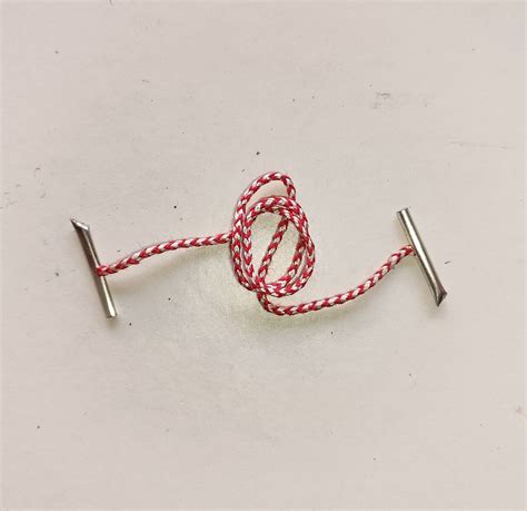 Toradh íomhá ar Gift Tag Thread Bundle