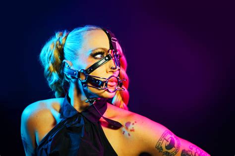 Afbeeldingsresultaten voor The Rear End Entry