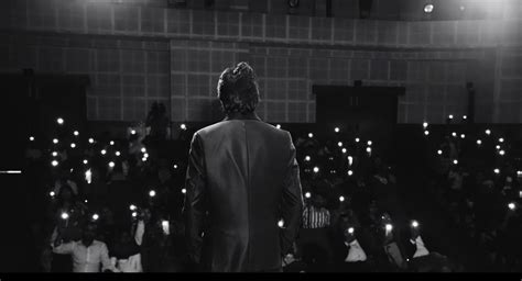 Afbeeldingsresultaten voor Monk with Monkey On His Head