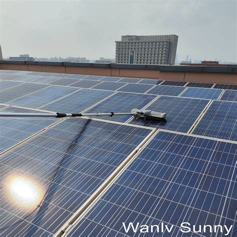 Solar Panel Cleaning Tools に対する画像結果