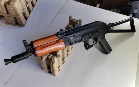 Toradh íomhá ar CYMA R8 Exploded-View