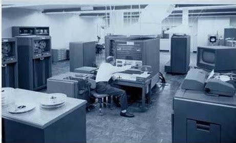 Example of a Technology in the Second Generation Computer に対する画像結果