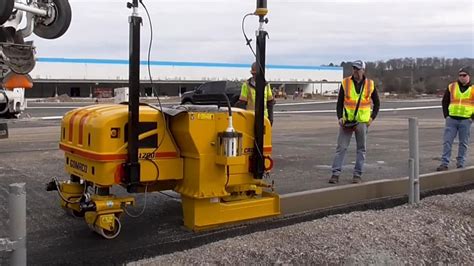 Forming a Curb for Concrete に対する画像結果