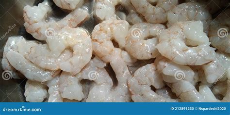 How to Clean Raw Prawns に対する画像結果