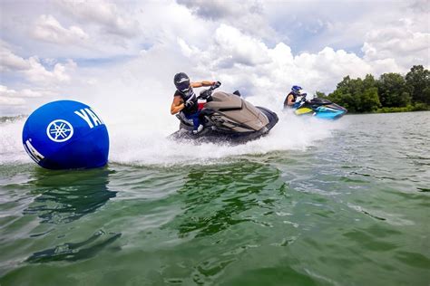 Yamaha Gp1800r HO Waverunner に対する画像結果