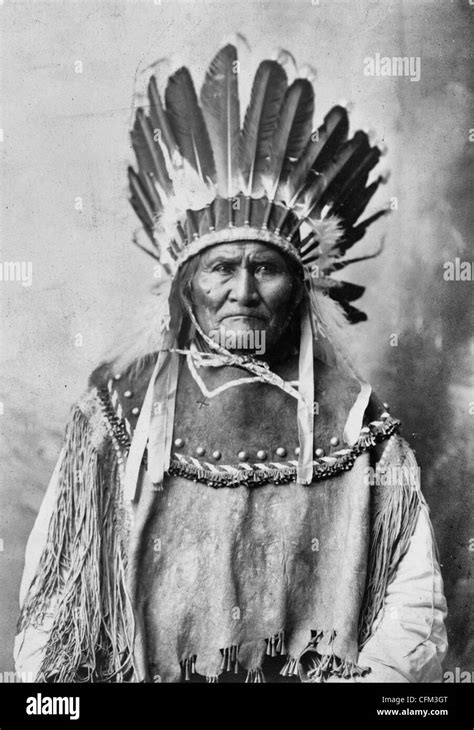 Toradh íomhá ar Geronimo Native American