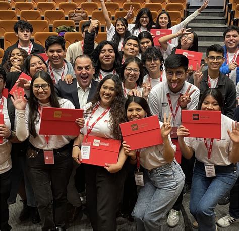 CNN News Programs に対する画像結果