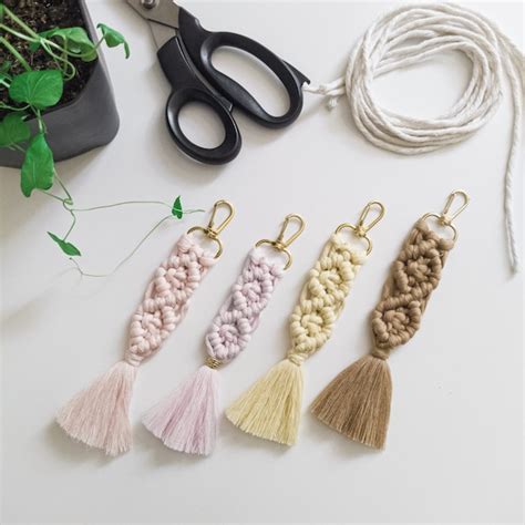 Multi Colored Macrame Keychain Boho に対する画像結果