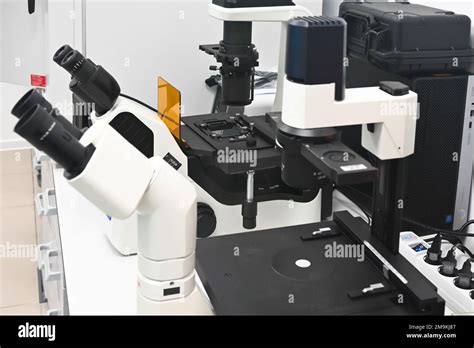Biology Lab Microscope に対する画像結果
