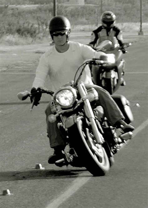 Toradh íomhá ar Total Control Motorcycle Course