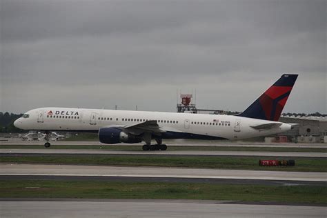 Delta B757-साठीचा प्रतिमा निकाल