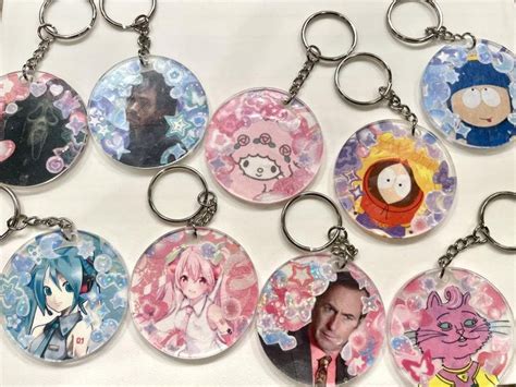 Character Keychains に対する画像結果