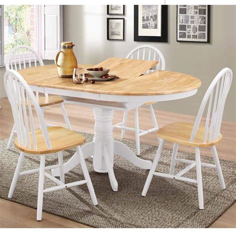 GRADE A1 - Rhode Island Solid Wood Extendable Round 6 Seater Dining ...