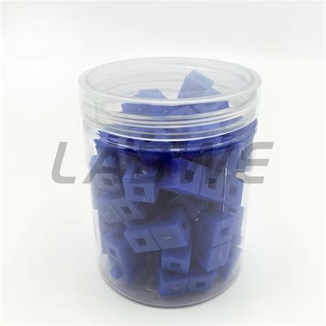 Toradh íomhá ar Linking Cubes Same Color