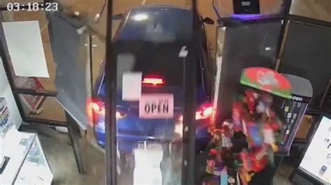 Toradh íomhá ar Failing to Break Open