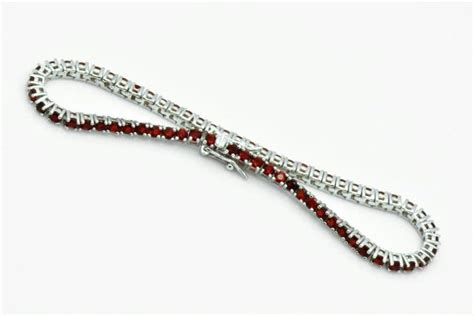 Image result for Prong Set Ruby Texture