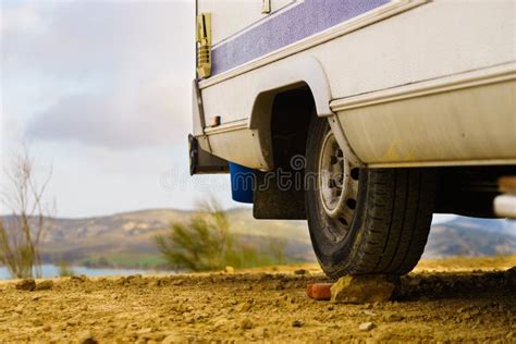 Leveling a Dual Axle Caravan に対する画像結果