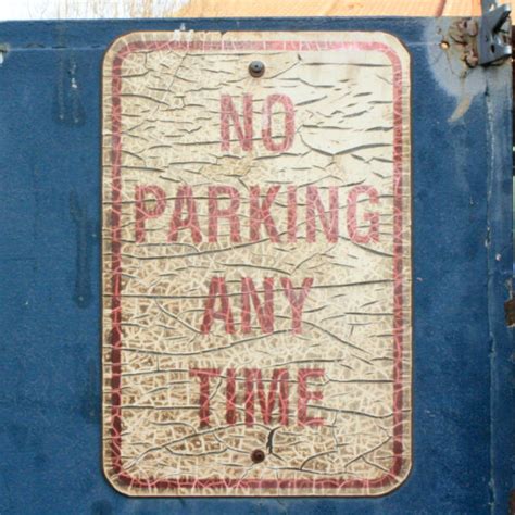 Toradh íomhá ar Outdated Signage