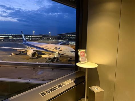 Ana First Class Lounge Narita に対する画像結果