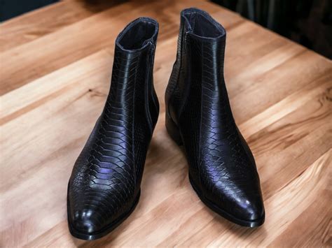 Python Boots Fashion に対する画像結果